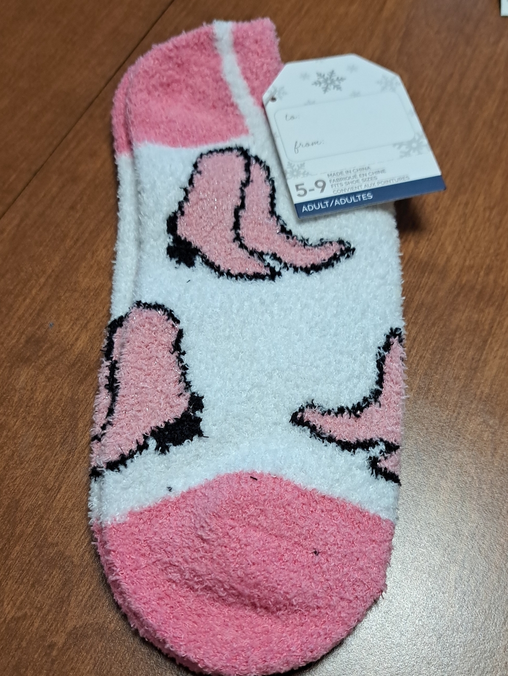 Cozy Pink & White Women's Fuzzy Socks - Soft Crew Comfort